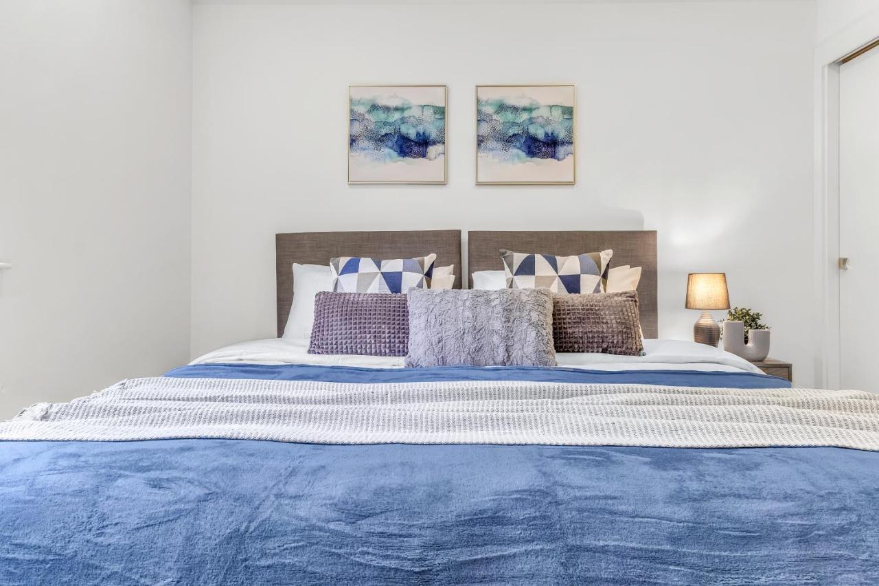 Contractors Gem, 2 Bed, Sleeps 6, Bathroom & Ensuite Apartment *